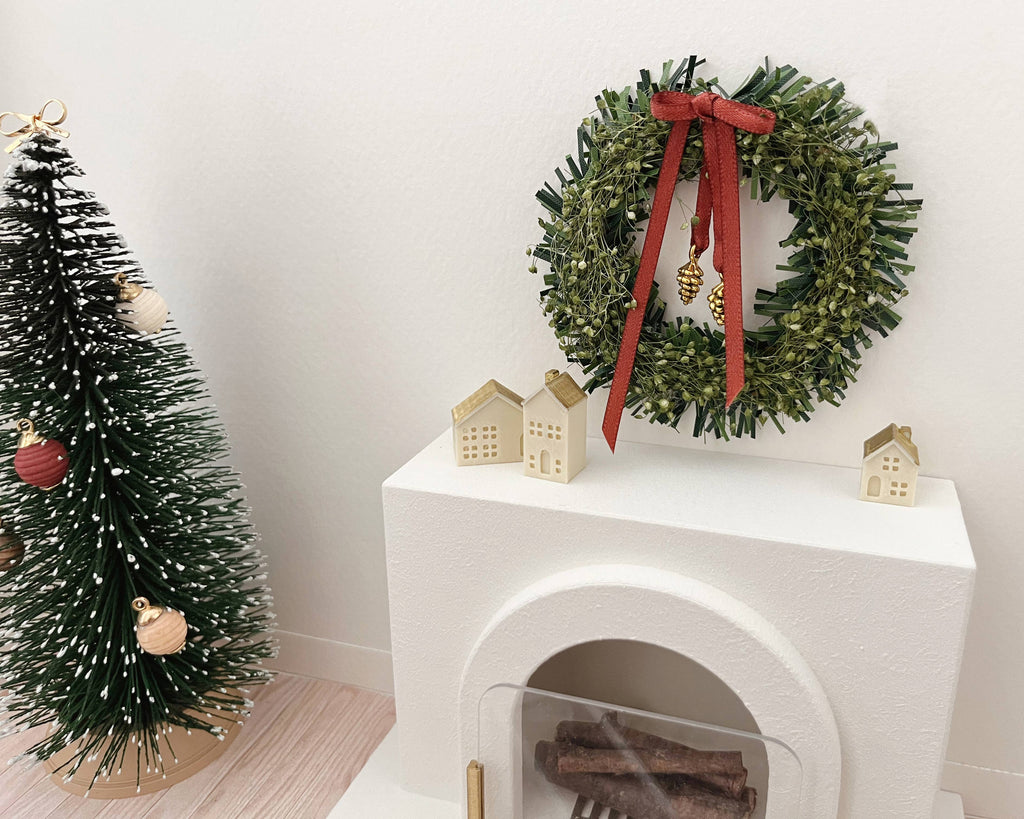 Miniette - Mini & Bright Holiday Set: Festive Miniature Dollhouse Decor