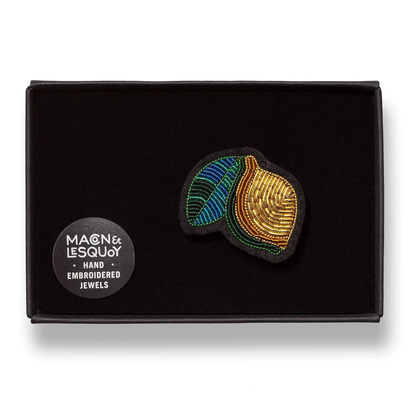Macon & Lesquoy - Hand embroidered brooch - Lemon