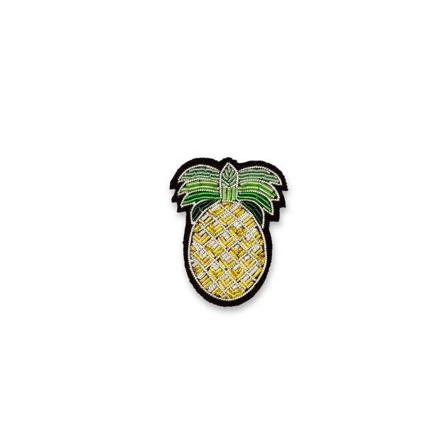 Macon & Lesquoy - Hand embroidered brooch - Pineapple