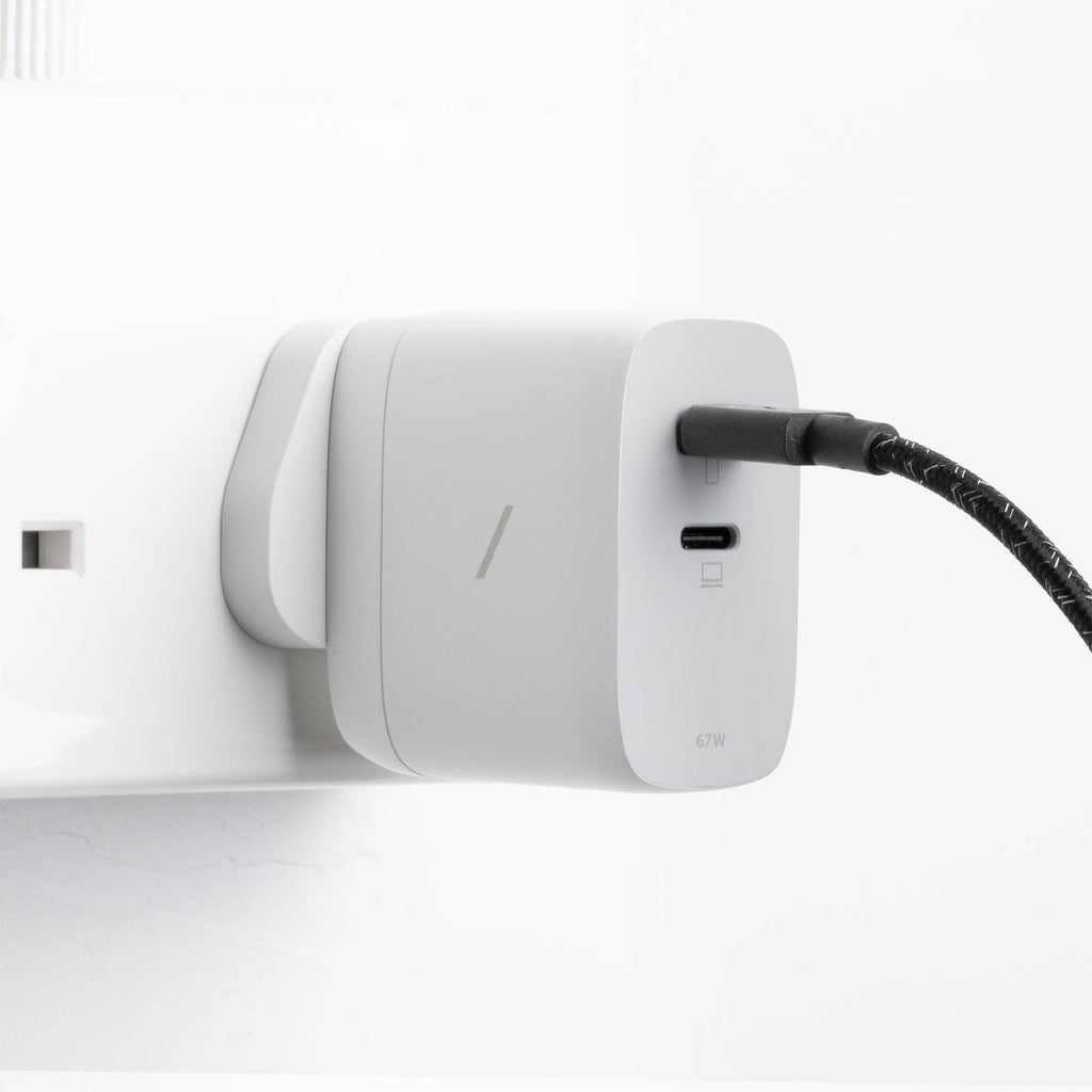 Native Union Paris - Fast GaN Charger PD 67W: Black