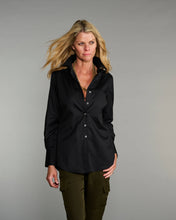 Load image into Gallery viewer, Claridge + King - The Mod in Pitch-Black Poplin: Black / XS

