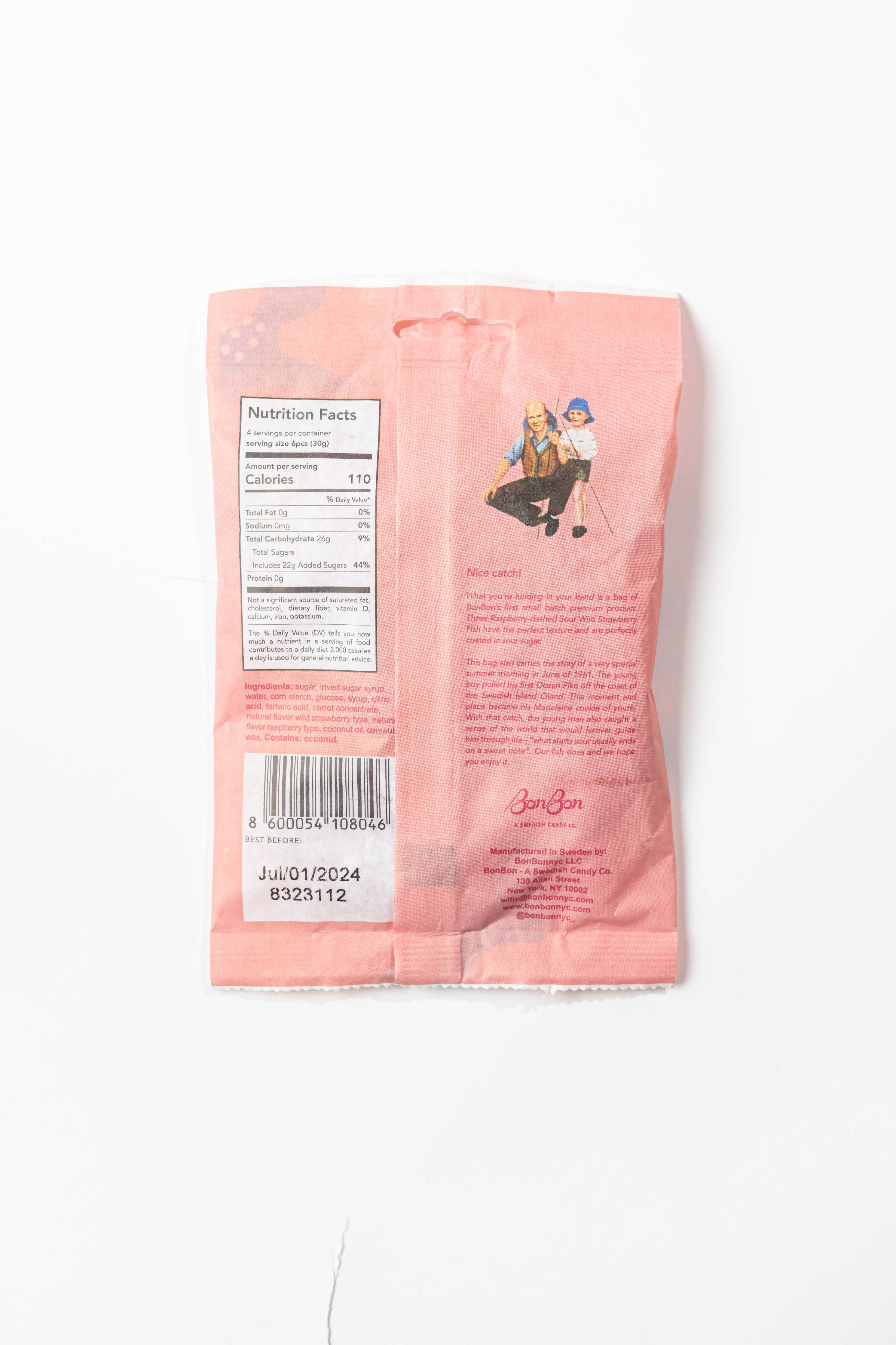 BonBon - A Swedish Candy Co - Sour Wild Strawberry Fish - Swedish Candy 5.2oz (150g)