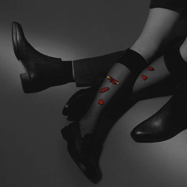 Macon & Lesquoy - Hand embroidered brooch - Lover's Heart