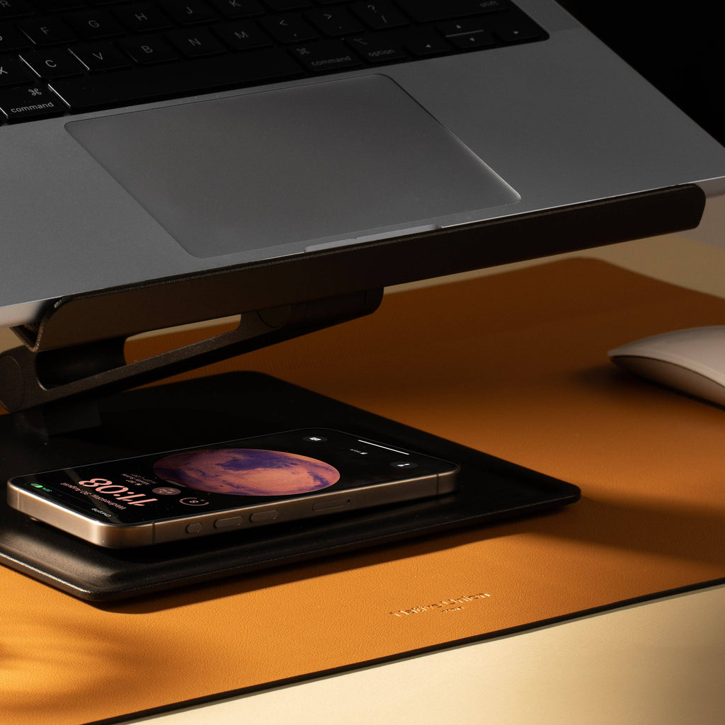 Native Union Paris - Desk Mat: Black / Kraft