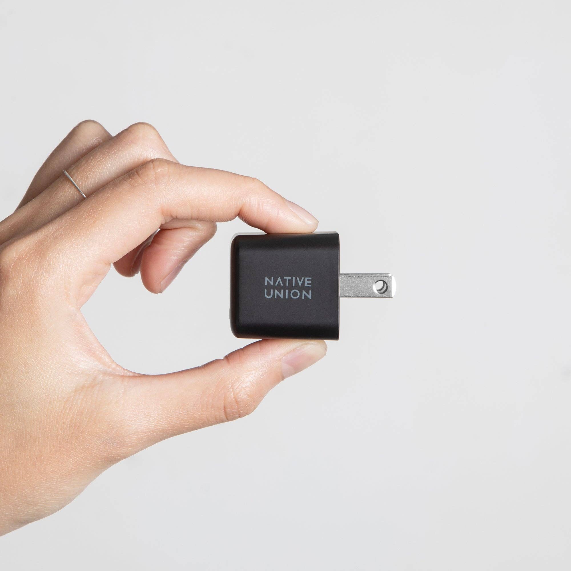 Native Union Paris - Fast GaN Charger PD 30W: US/CA Plug / Black