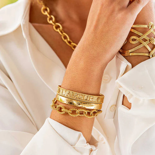 Capucine De Wulf L'AMOUR TOUJOUR HINGED BANGLE- GOLD