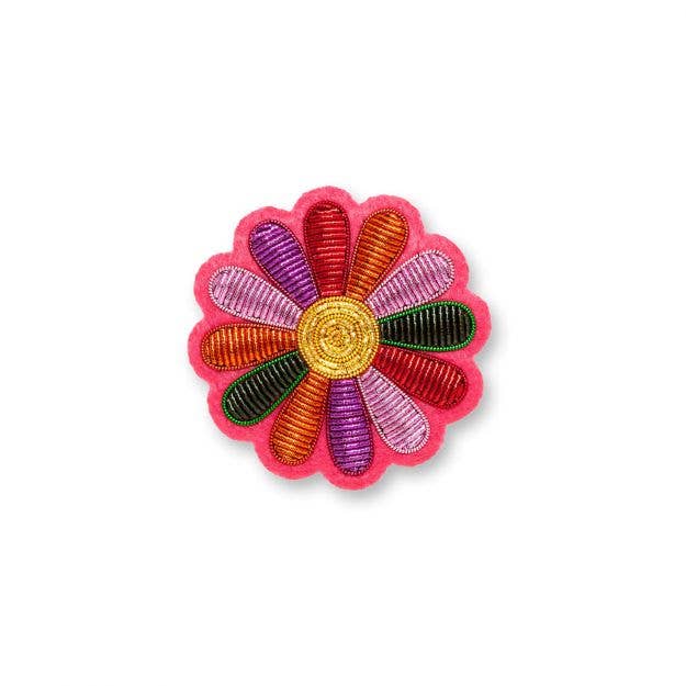 Macon & Lesquoy - Hand embroidered brooch - Funky Daisy