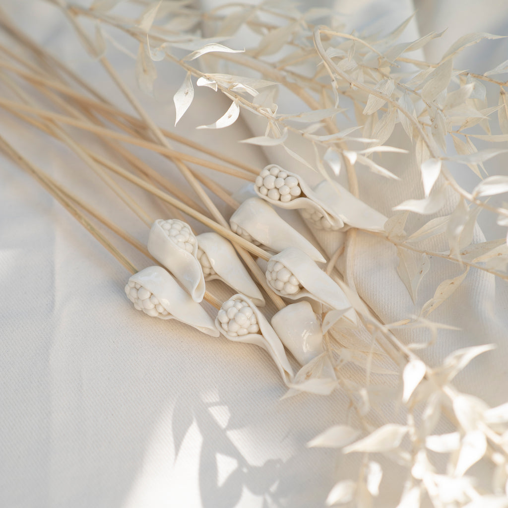 Purely Porcelain Individual Diffuser Flower | Apaganthus Bud