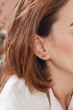 Load image into Gallery viewer, CÂPÂ Coca Earrings - Pink
