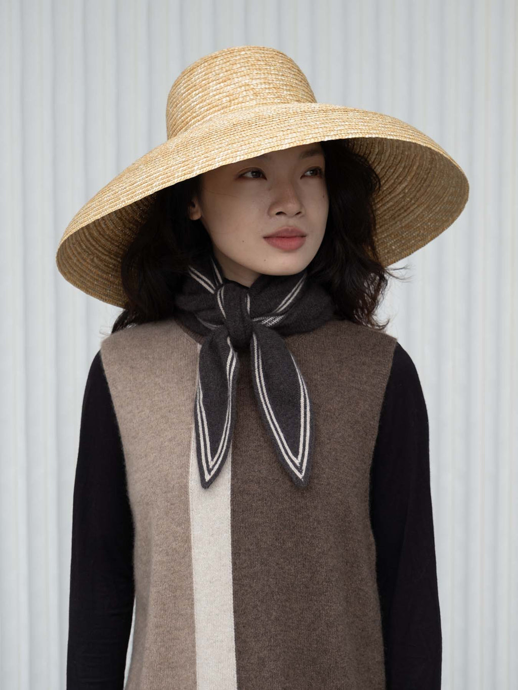 Oats & Rice Bronte Spindle-shaped Cashmere Scarf | Cacao