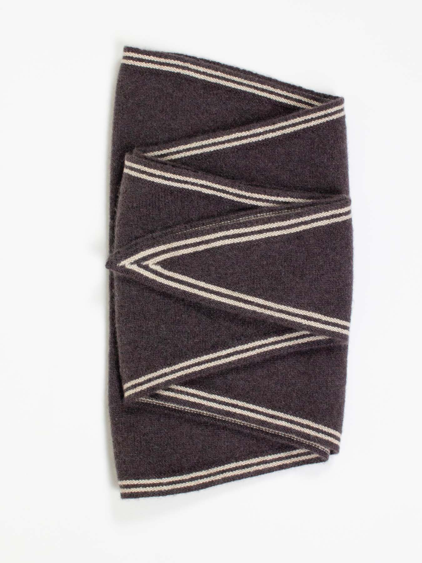 Oats & Rice Bronte Spindle-shaped Cashmere Scarf | Cacao