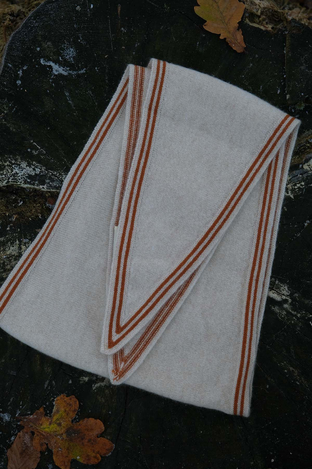 Oats & Rice Bronte Spindle-shaped Cashmere Scarf | Cream