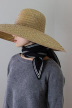 Oats & Rice Bronte Spindle-shaped Cashmere Scarf | Black