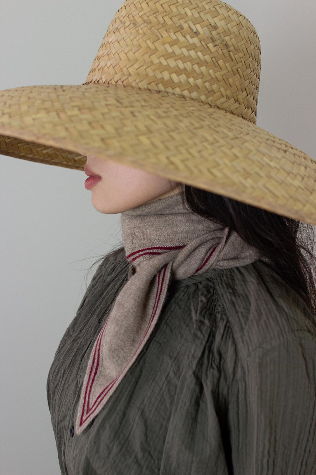 Oats & Rice Bronte Spindle-shaped Cashmere Scarf | Mocha