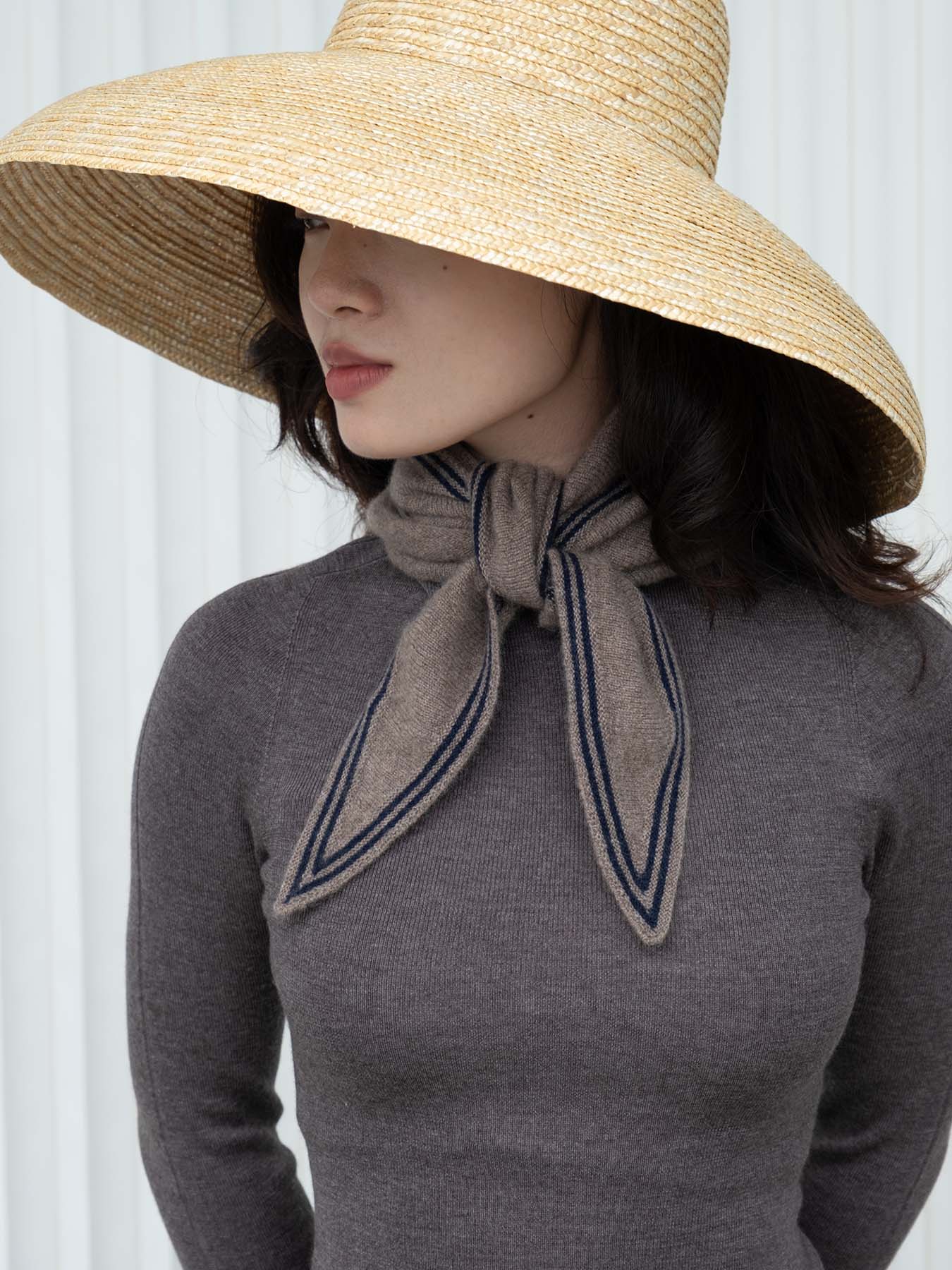 Oats & Rice Bronte Spindle-shaped Cashmere Scarf | Tan