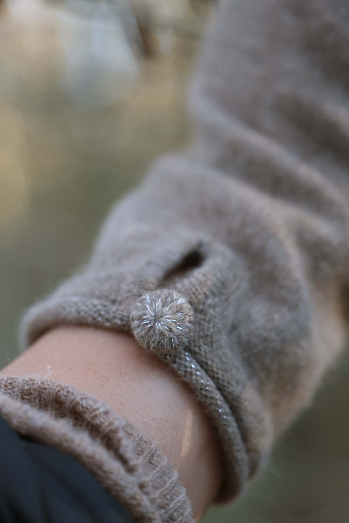 Oats & Rice Cashmere Button Gloves | Brown