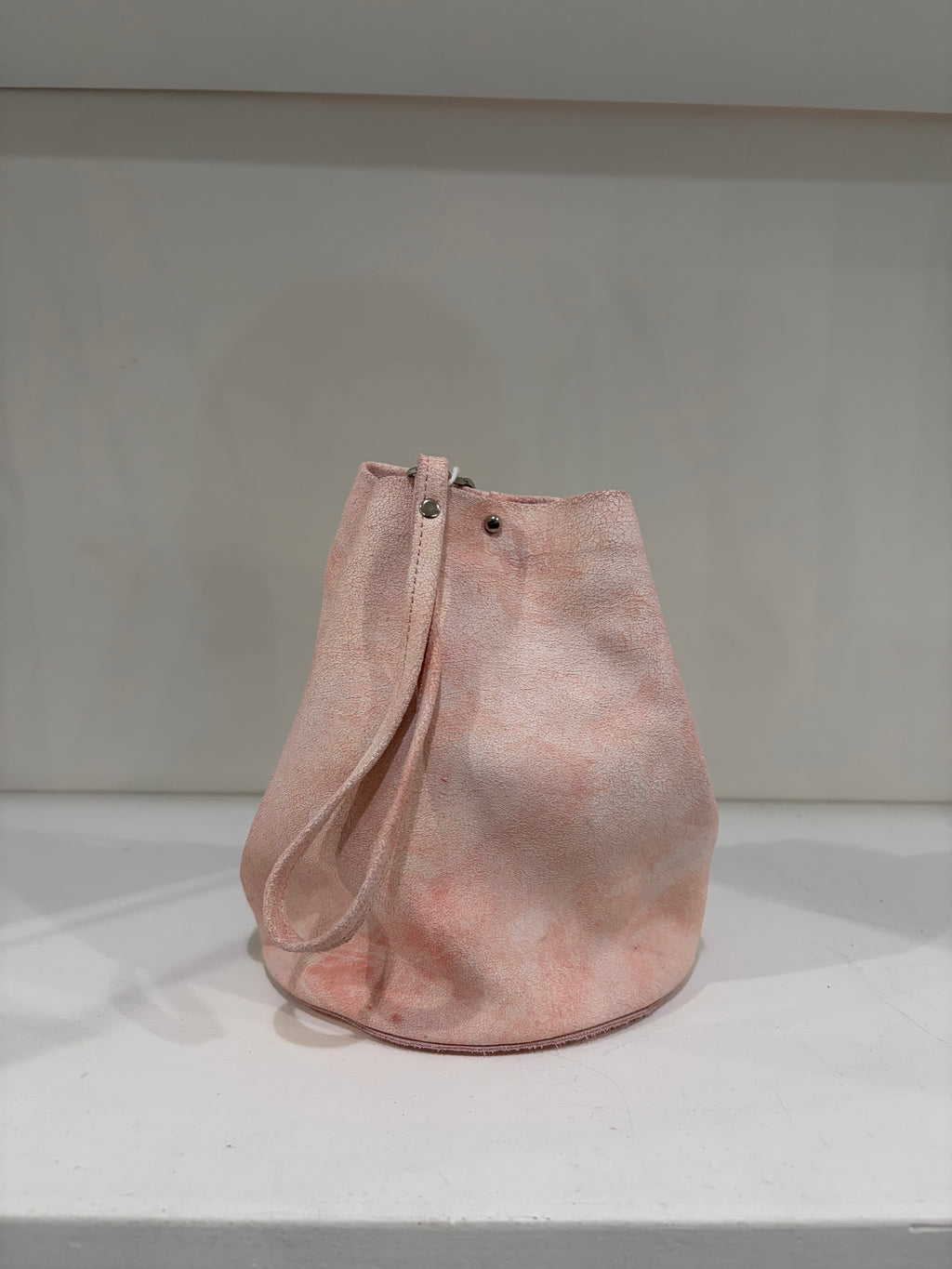 Tracey Tanner - White Wash Bucket Bag | White Wash Peony