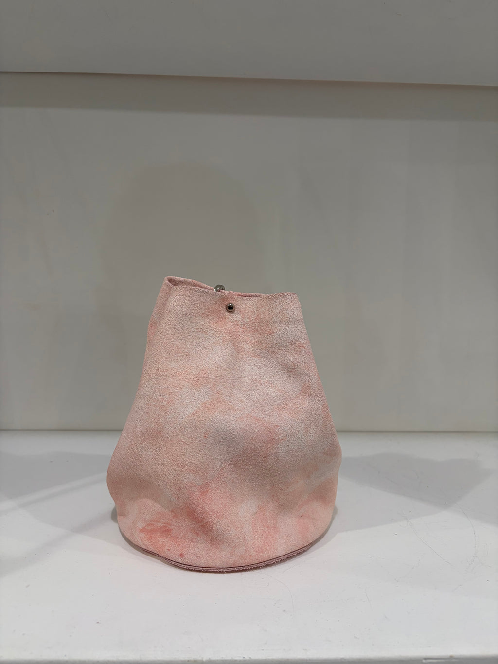 Tracey Tanner - White Wash Bucket Bag | White Wash Peony