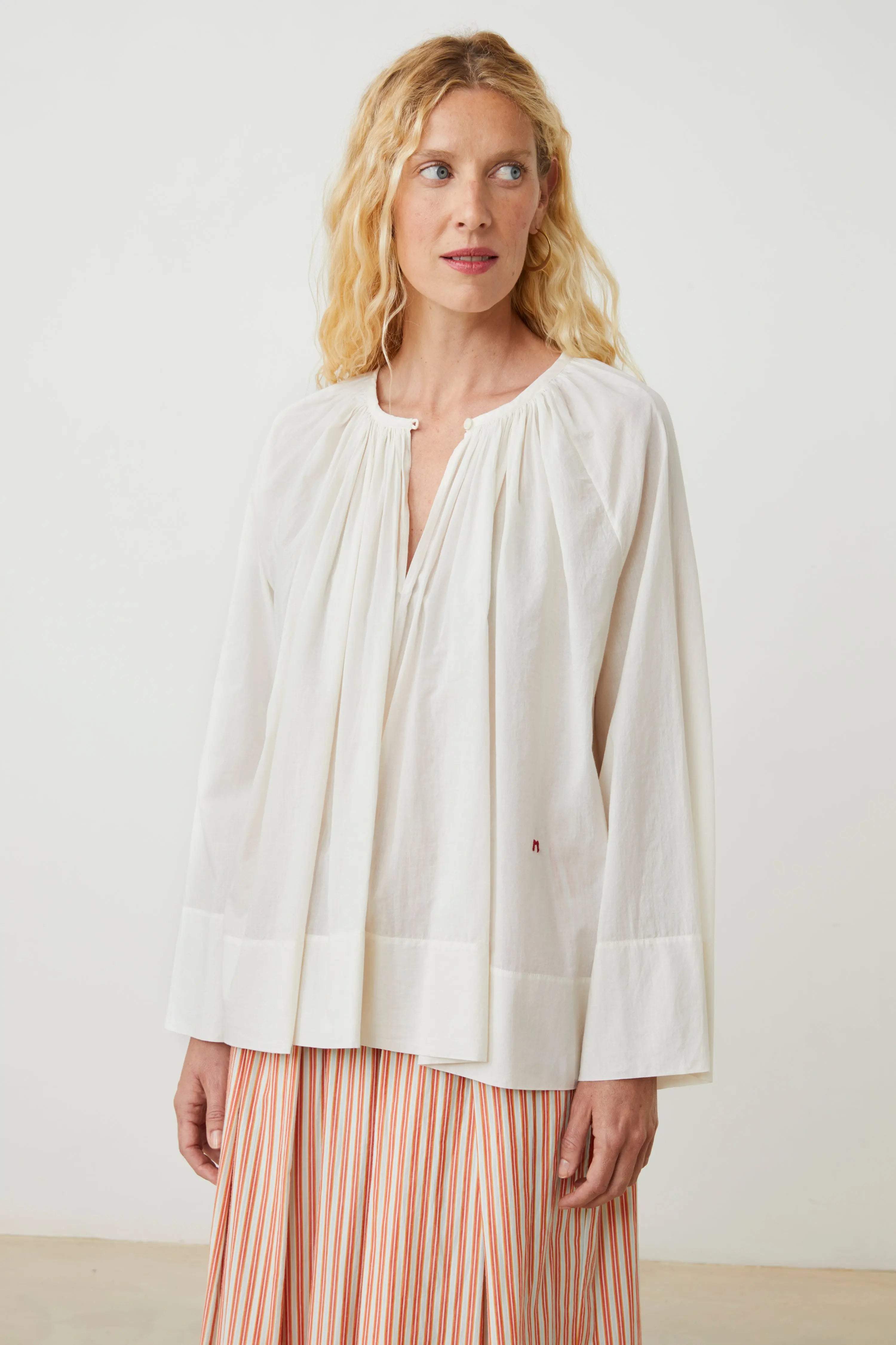 Moismont Vic N°777 | Shirt - Letter