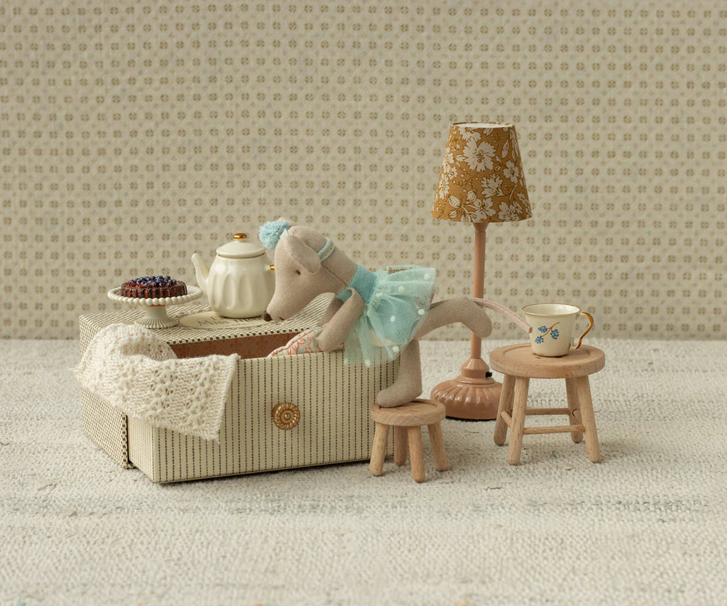 Maileg - Dance mouse in daybed | Little sister