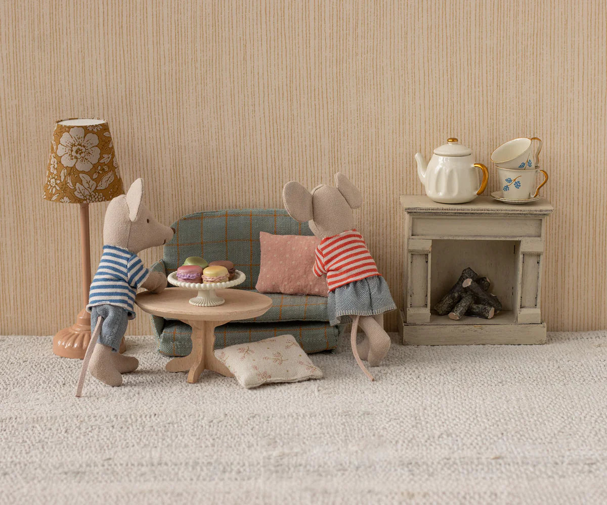 Maileg Oval Coffee Table, Mouse | Nature