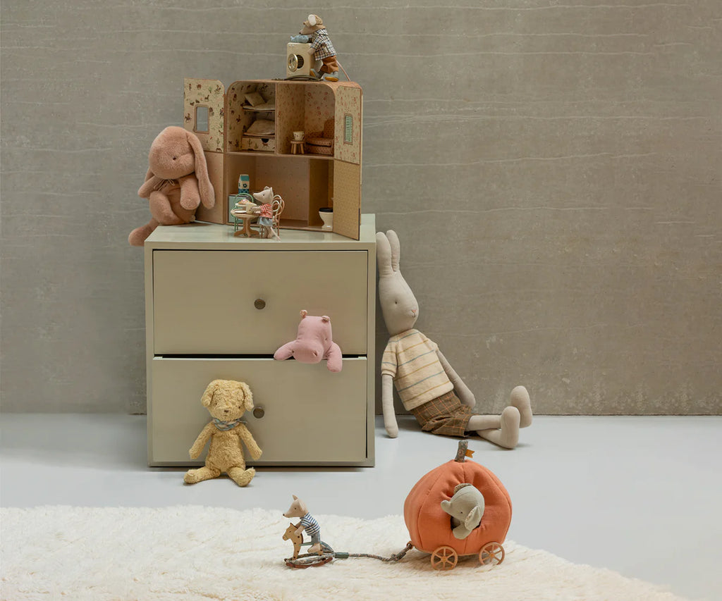 Maileg Safari Friends Elephant, Mini | Iron Grey