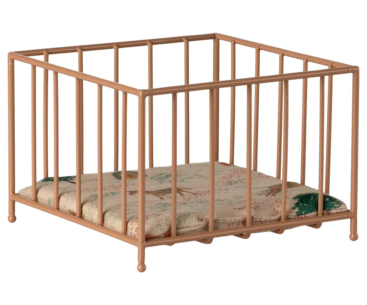 Maileg - Playpen - Micro | Dark powder
