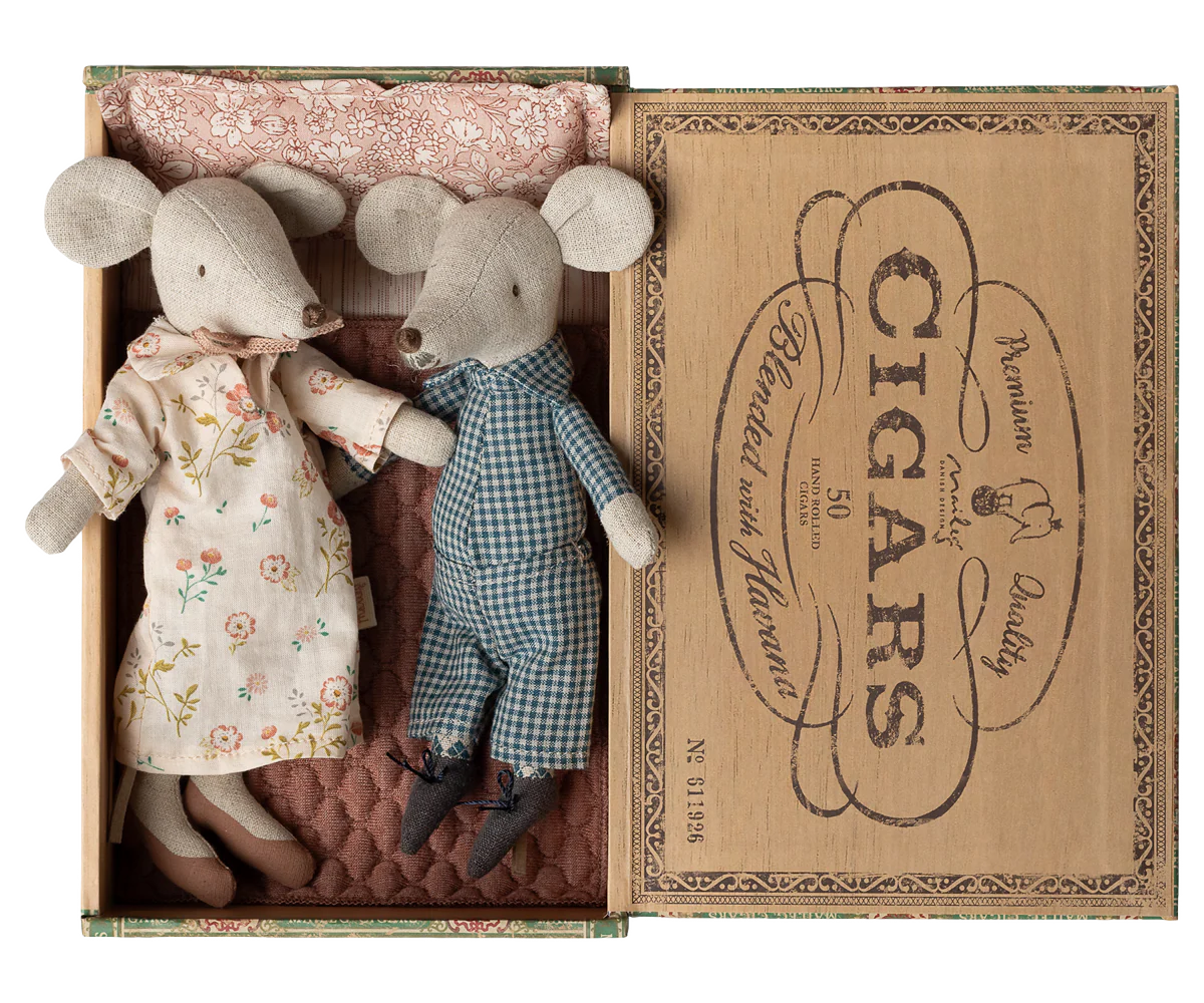 Maileg Grandma & Grandpa Mice |Cigar Box
