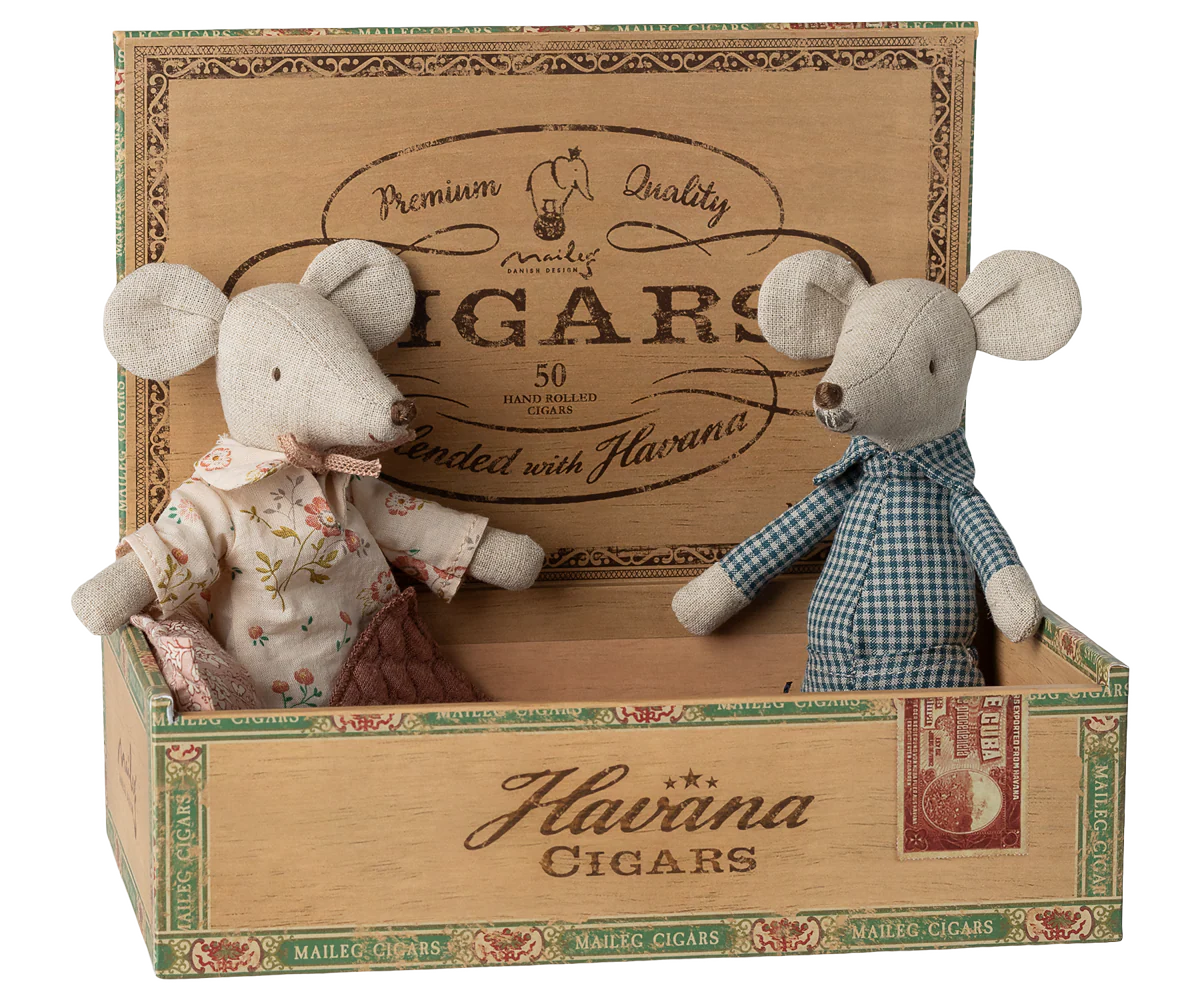 Maileg Grandma & Grandpa Mice |Cigar Box