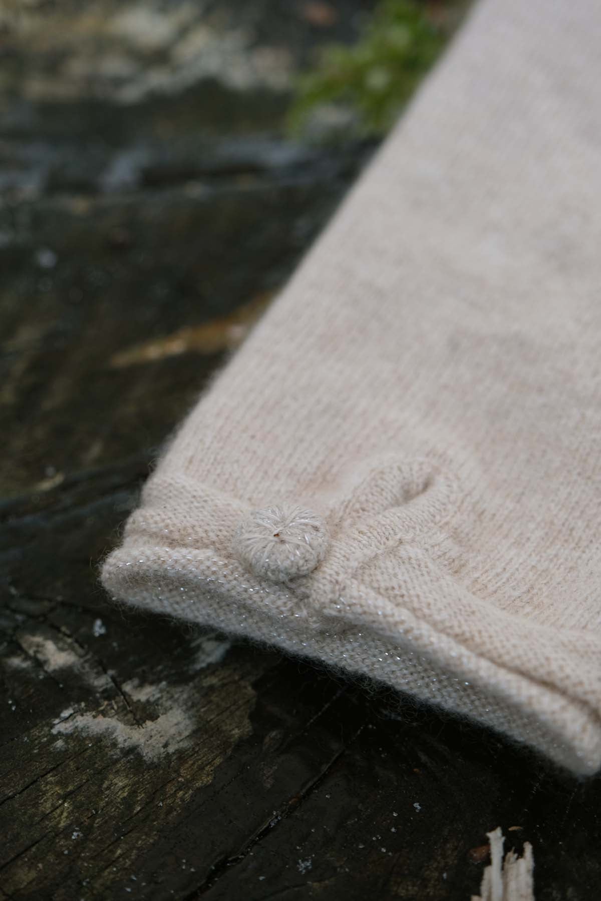 Oats & Rice Cashmere Button Gloves | Cream