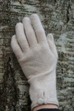 Load image into Gallery viewer, Oats &amp; Rice Cashmere Button Gloves | Cream
