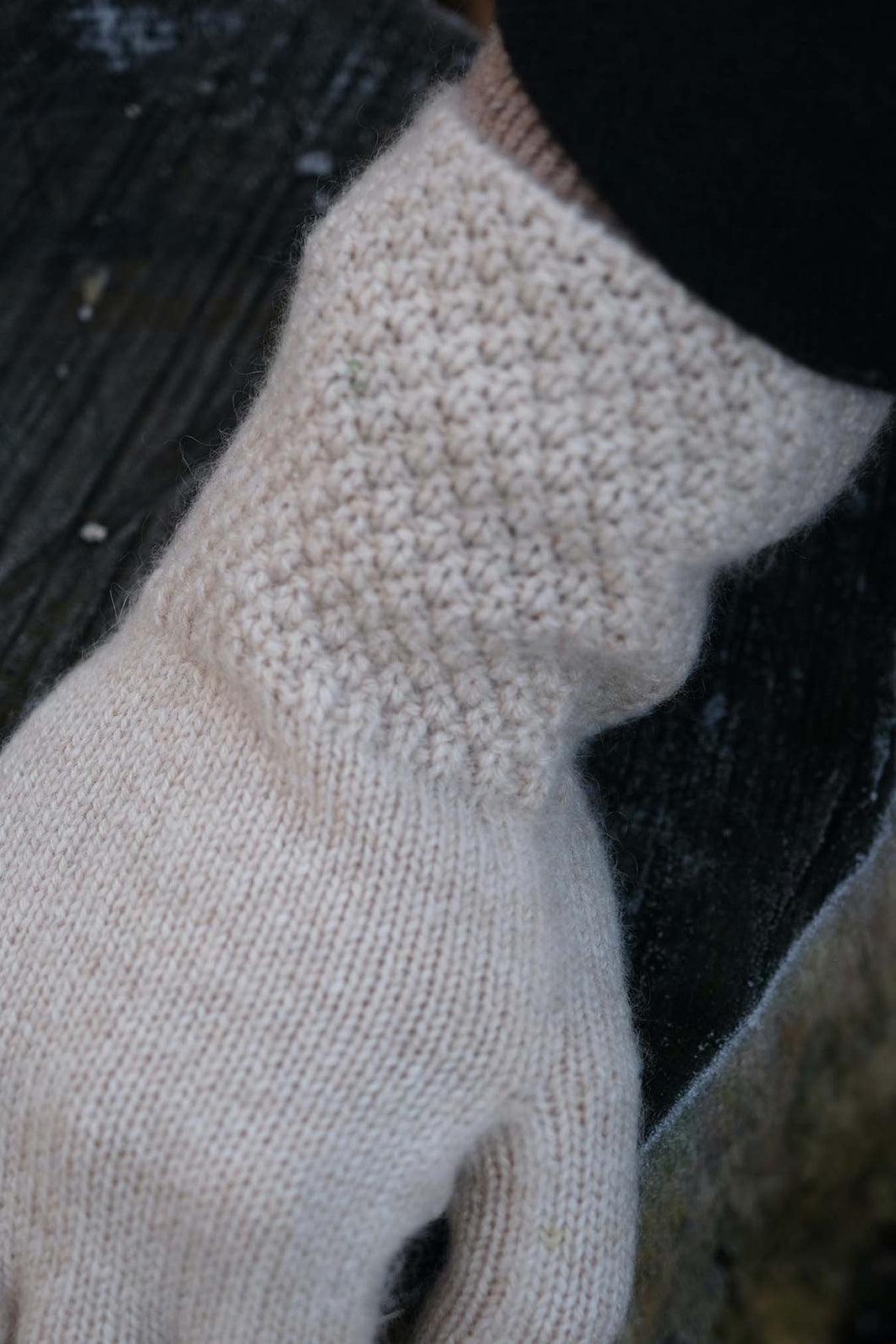 Oats & Rice Crochet Cashmere Gloves | Cream