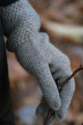 Oats & Rice Crochet Cashmere Gloves | Brown