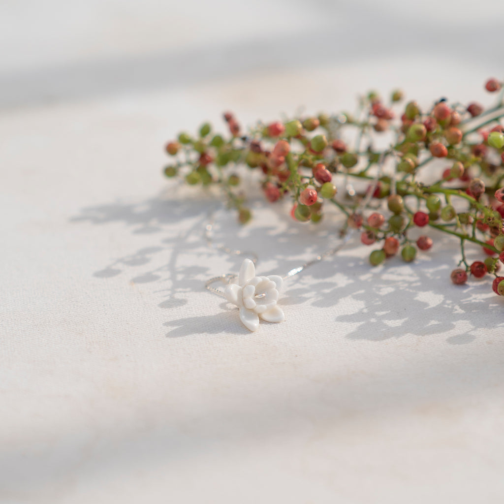 Purely Porcelain Floral Necklace | Daffodil