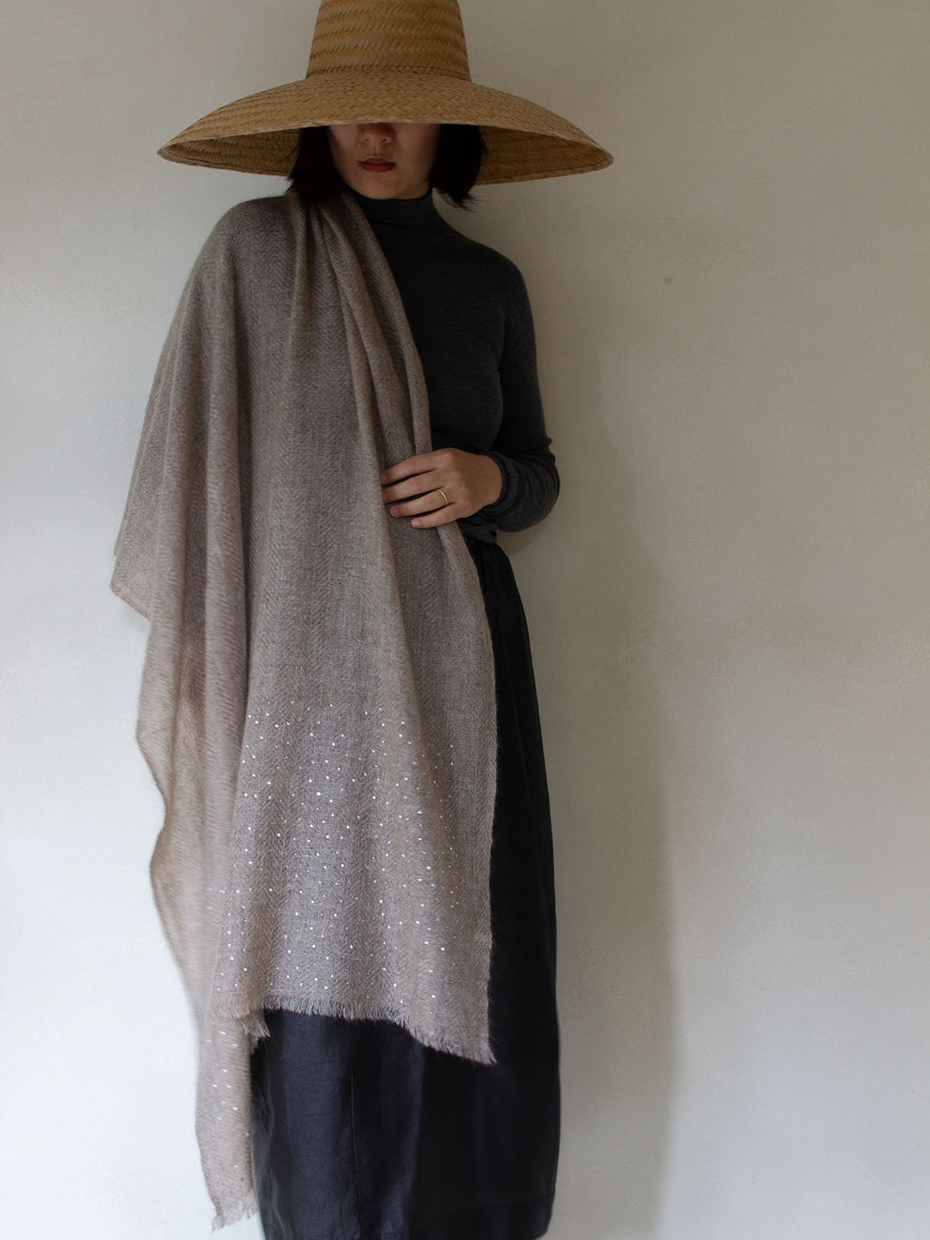 Oats & Rice Diamante Cashmere Shawl | Beige