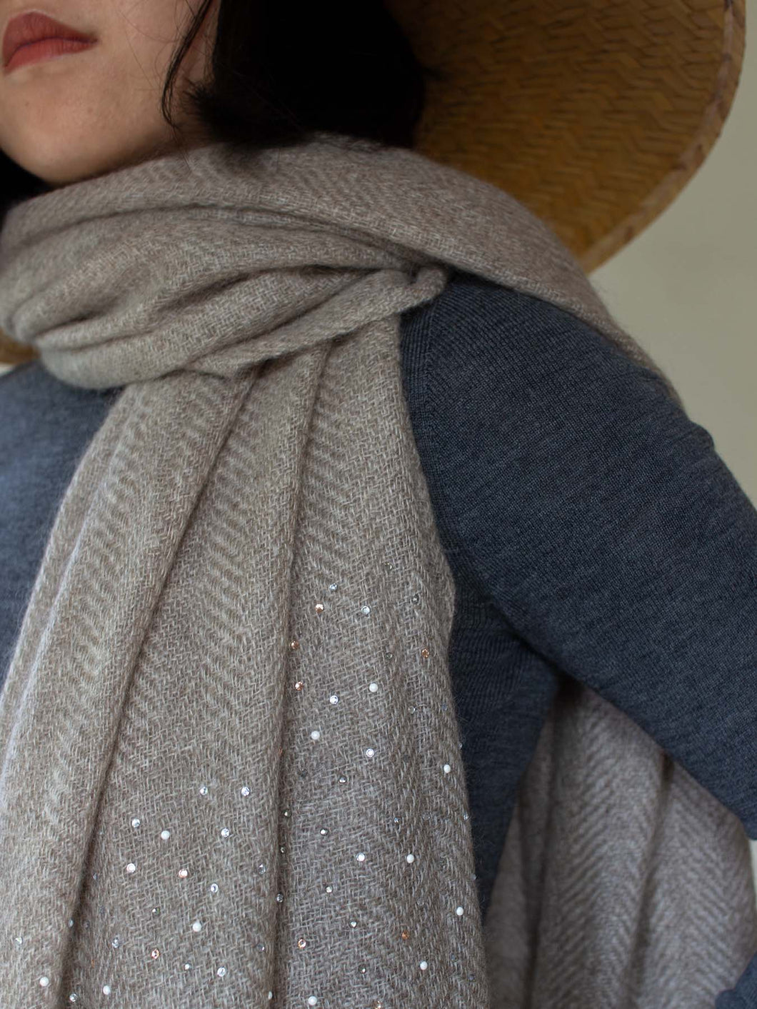 Oats & Rice Diamante Cashmere Shawl | Beige