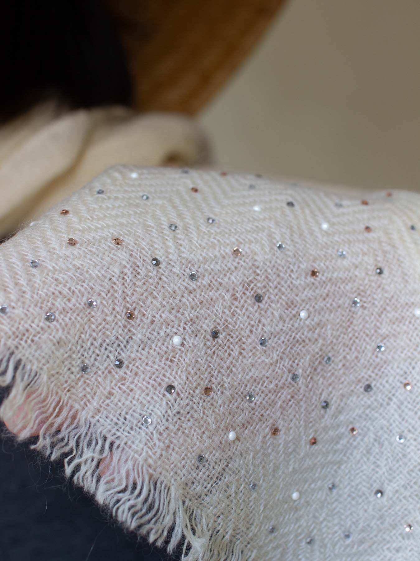 Oats & Rice Diamante Cashmere Shawl | White