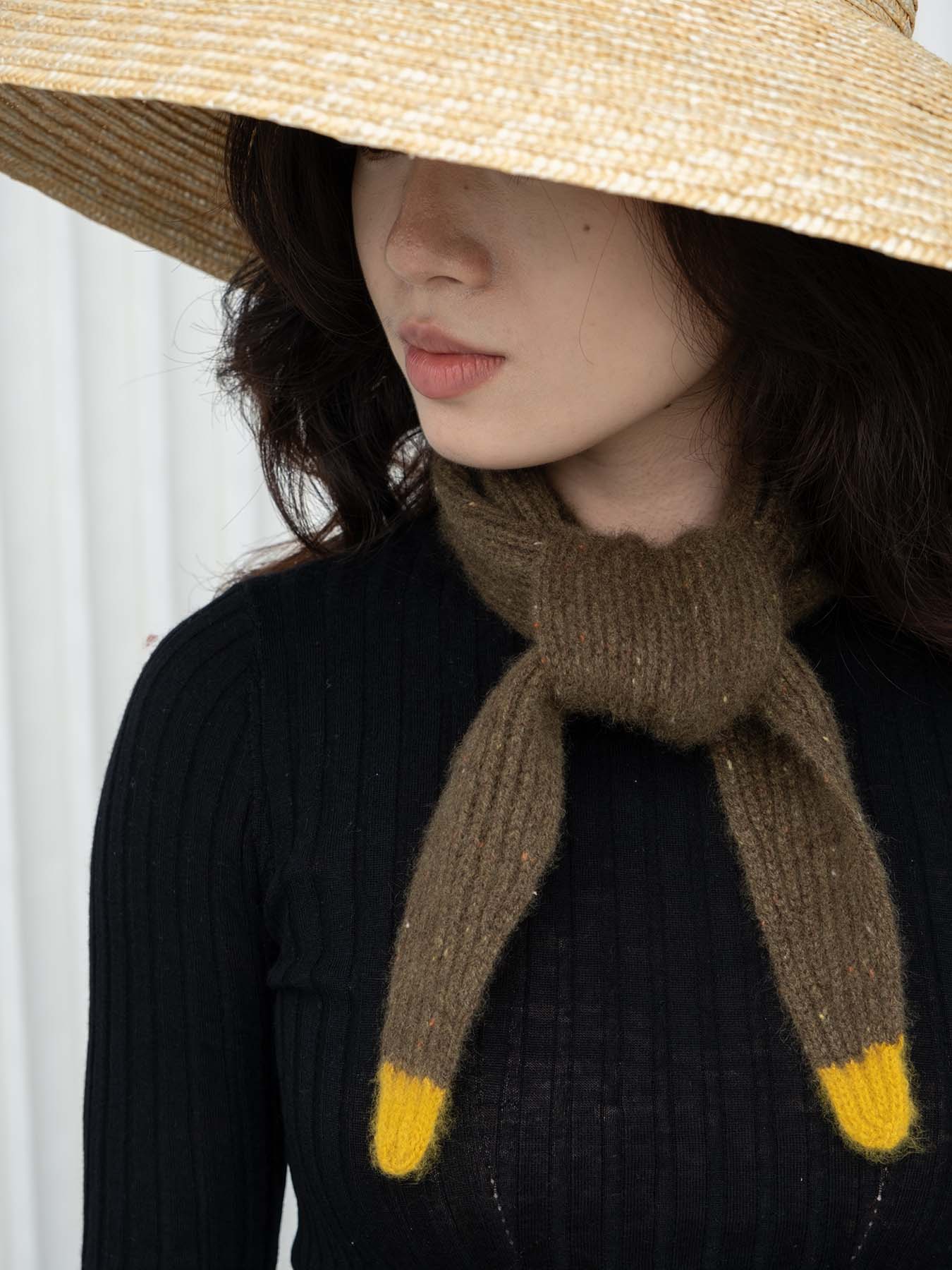 Oats & Rice Dorothy Cashmere Neck Scarf | Green