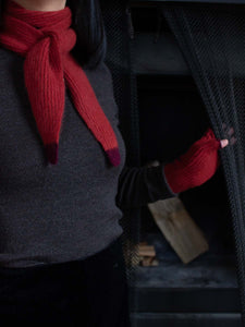 Oats & Rice Dorothy Cashmere Neck Scarf | Red
