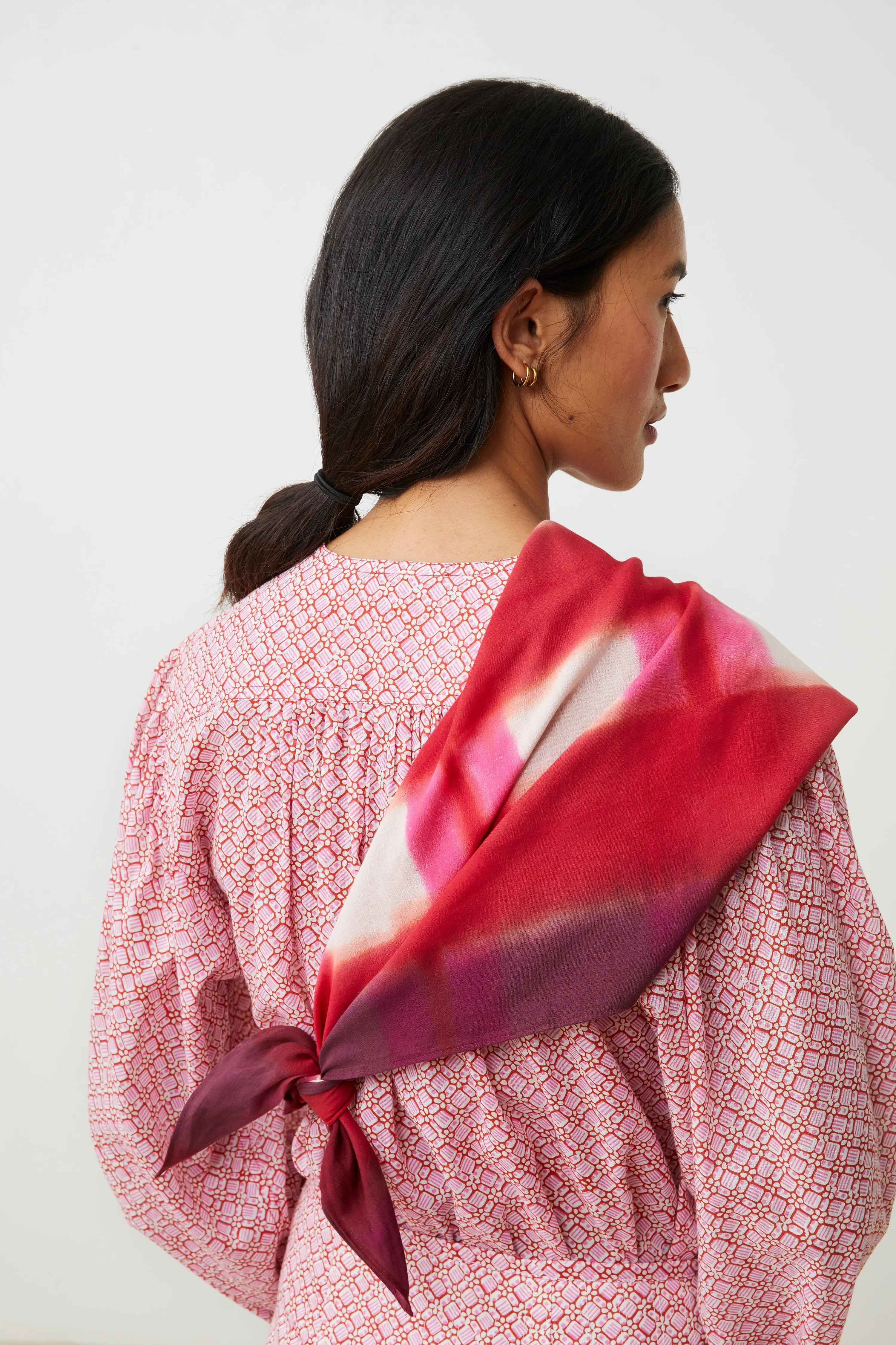 Moismont Yoko N°822 | Pop Pink - Scarf