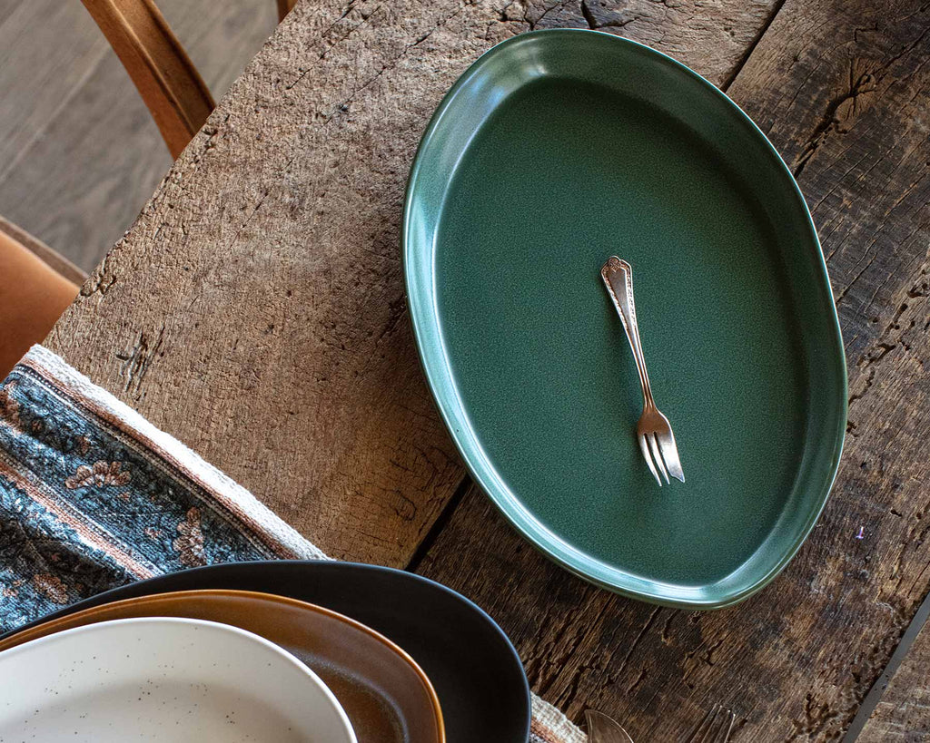 Haand Oval Platter - Ripple | 18 in - Matte Grey
