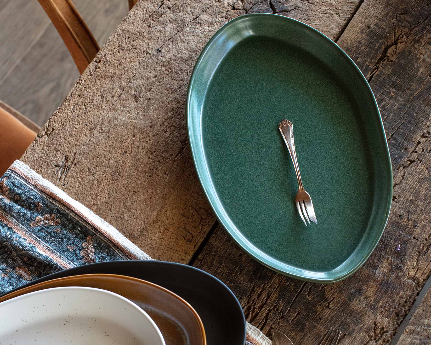 Haand Oval Platter - Ripple | 18 in - Matte Grey