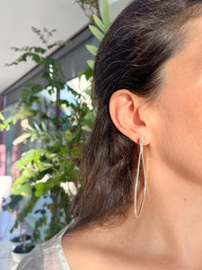 CÂPÂ Vase Hoop Earrings - Silver