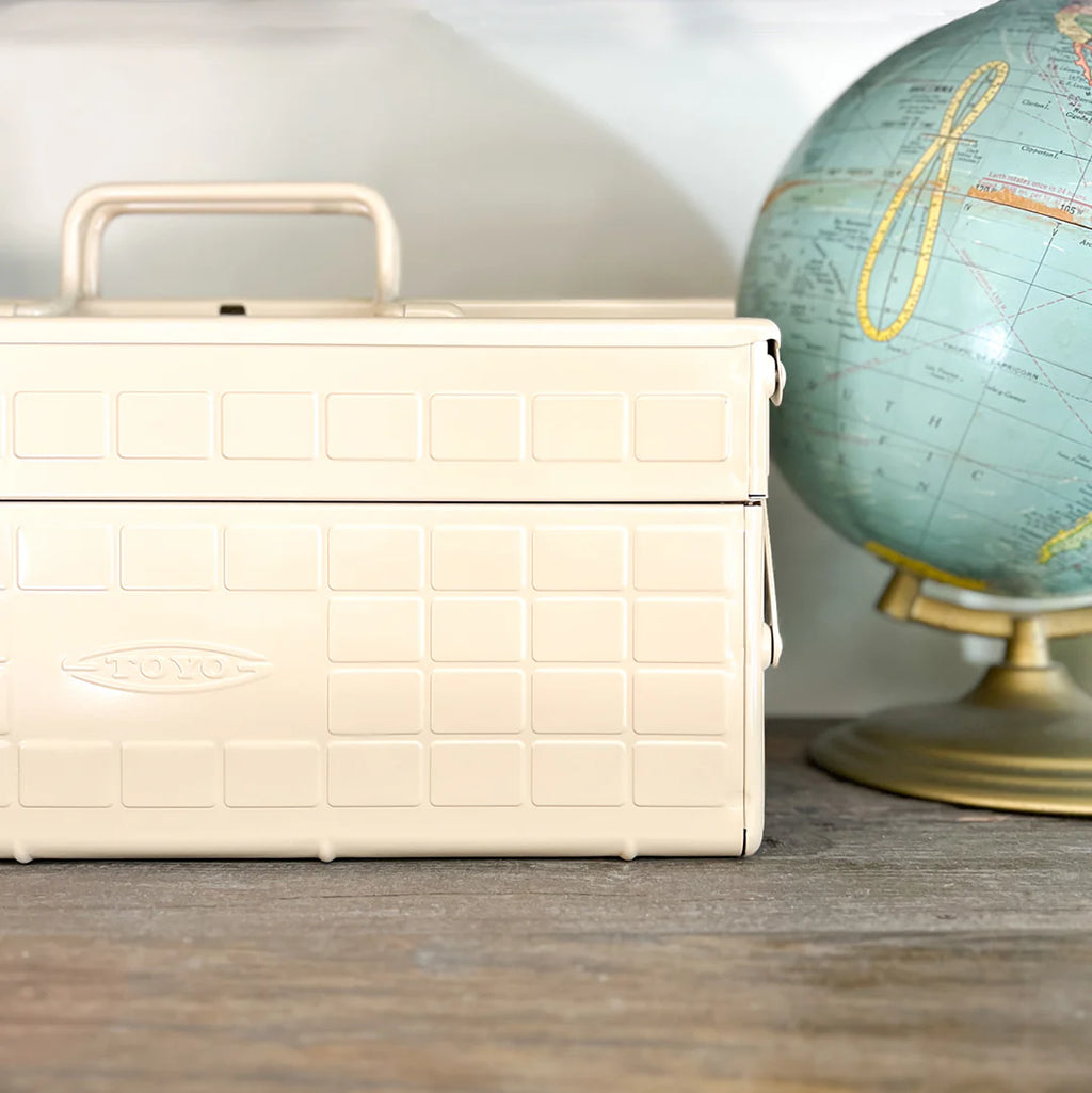 Toyo Steel Cantilever Toolbox | ST-350 - White