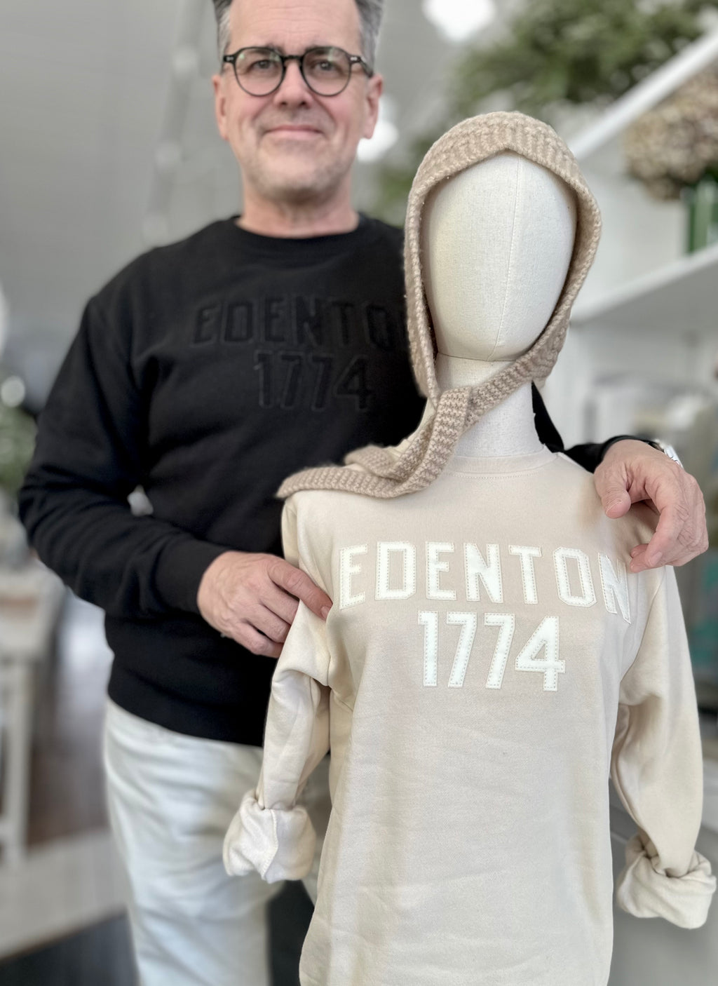 Circa 1774 Brand: EDENTON 1774 Organic Sweatshirt U.K. + Hand-Felted L.A.: Black