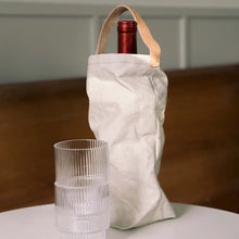 Load image into Gallery viewer, Uashmama Wine Bag Carrying Tote - Platino
