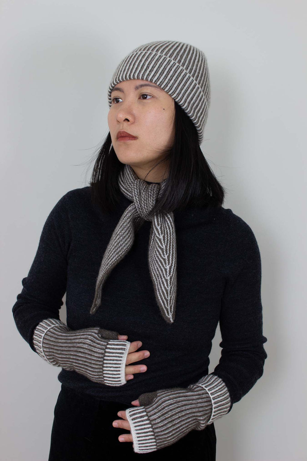 Oats & Rice Sailor Cashmere Rib Neck Scarf | Brown