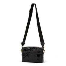Load image into Gallery viewer, Uashmama Tracolla Crossbody Bag - Large | Glossy Black
