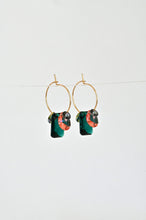 Load image into Gallery viewer, Abacus Row Sweet Pea Earrings - No. 30
