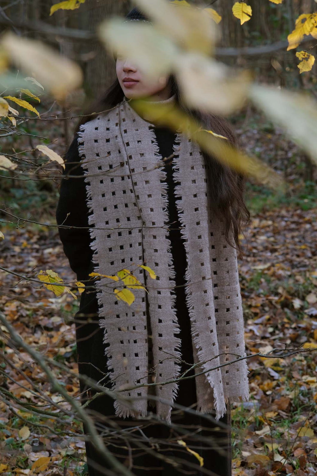 Oats & Rice Waffle Cashmere Scarf | Latte Brown